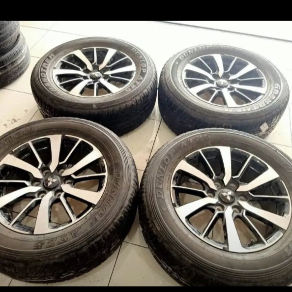 Sale std oem new pajero r18+ban 265/60/18;dunlop