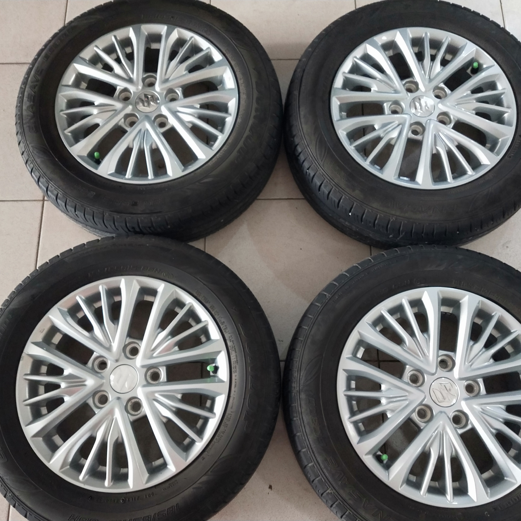 Std. New ertiga r15 + ban dunlop 185/65-15