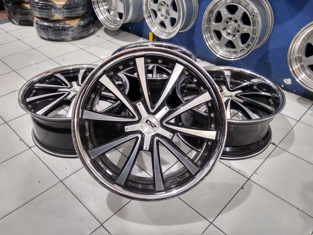 Velg Ar Evolution R20 Pcd 5X114,3 Lebar Rata 8,5 Offset 45 Black Machine Face