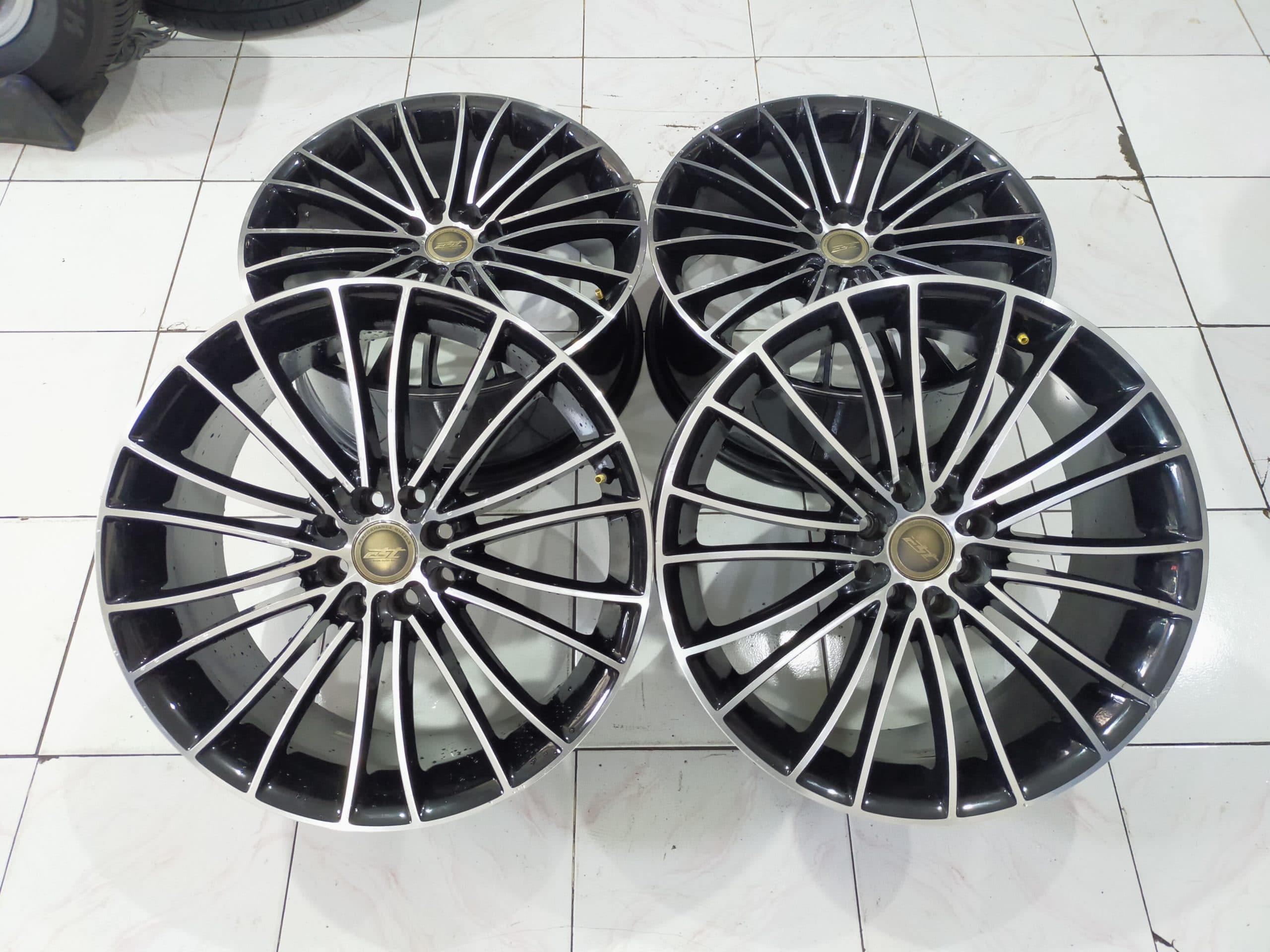 Jual Velg Bekas Ring 18 STAMFORD BLACK POLIS