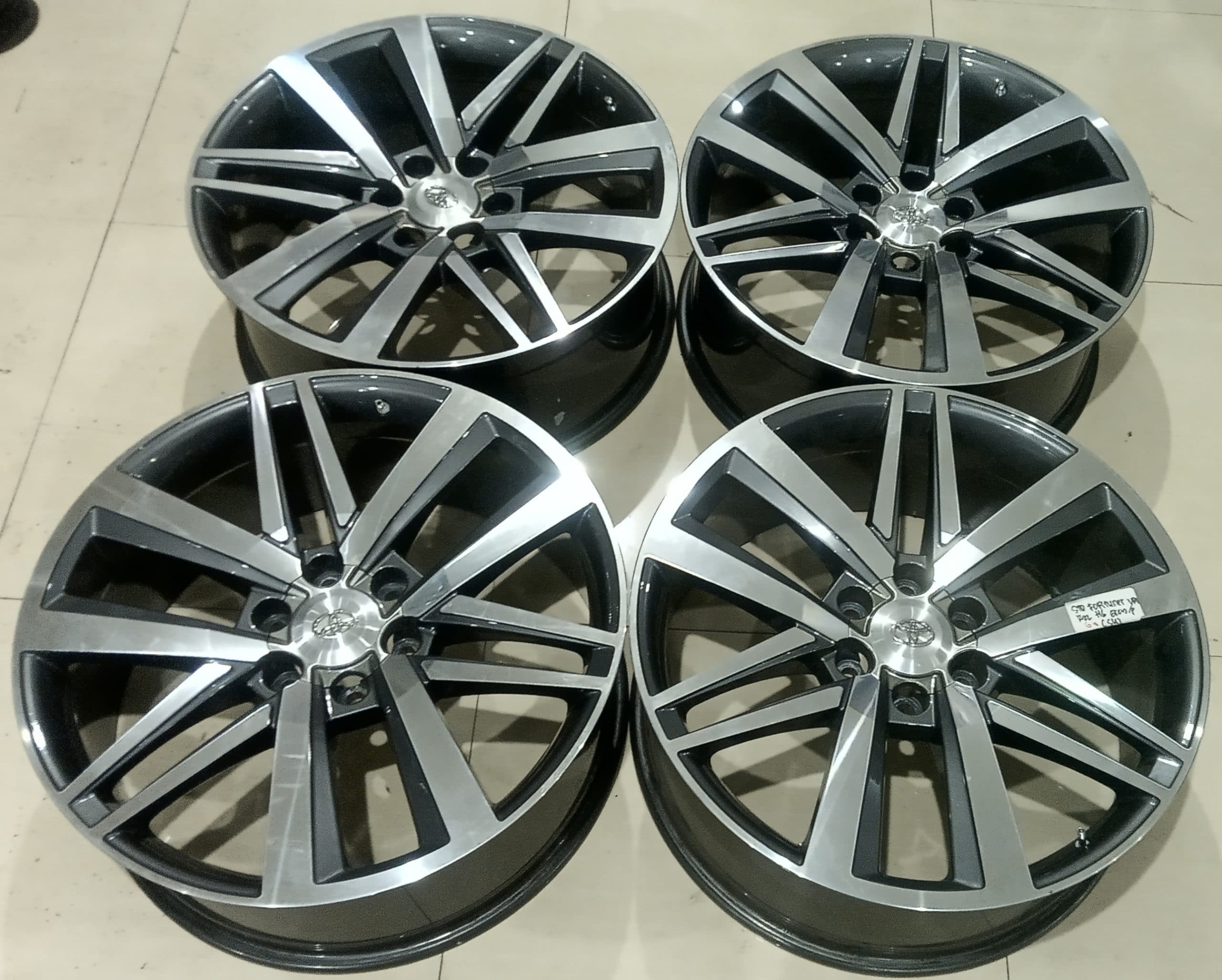 JUAL VELG SECOND REP. FORTUNER VRZ R22X9 PCD 6X139'7 ET 25