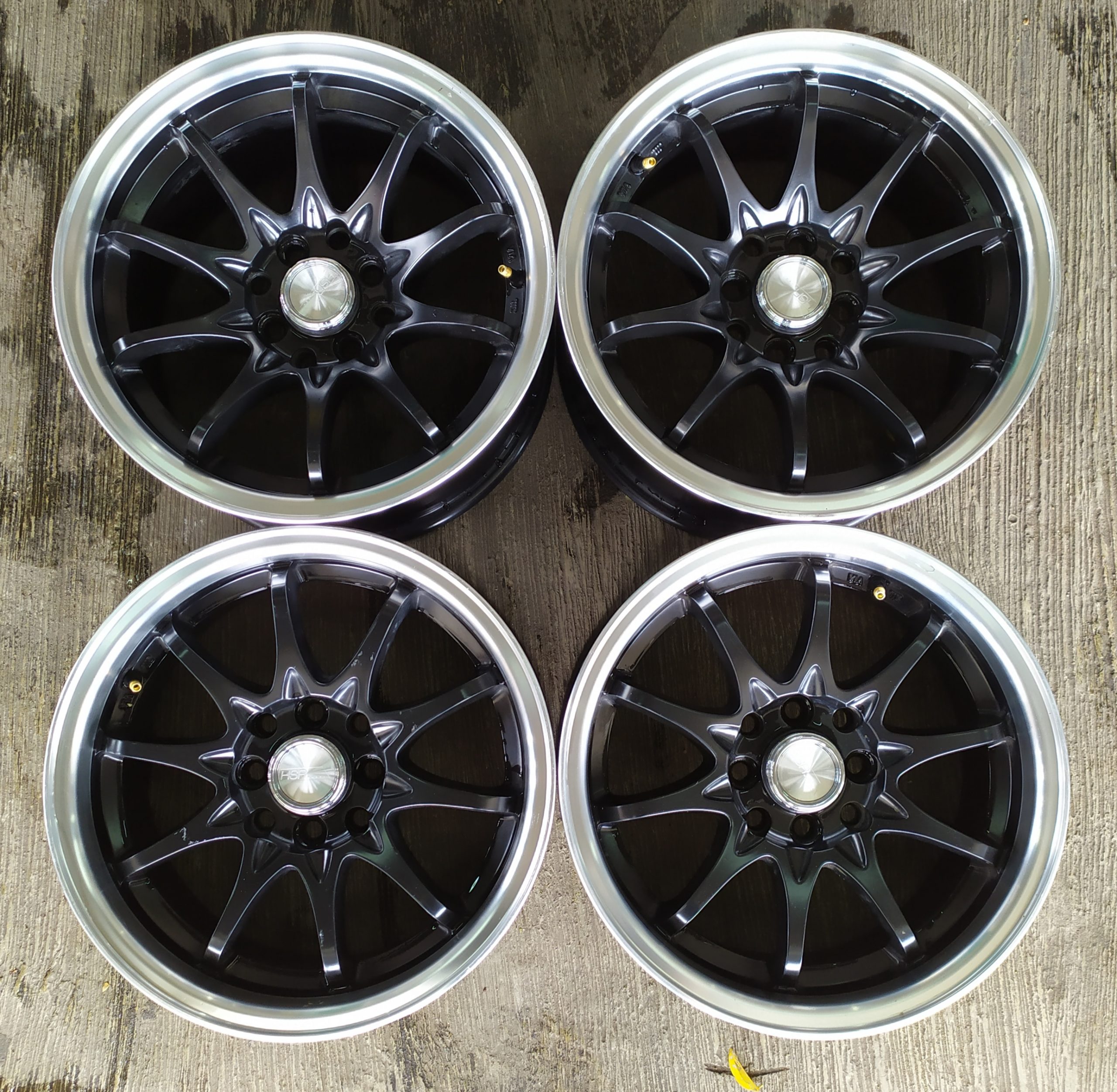 JUAL VELG PAREASI MODEL CE28 R15X7/8 8X100/114 ET20/35 B/P (70%)