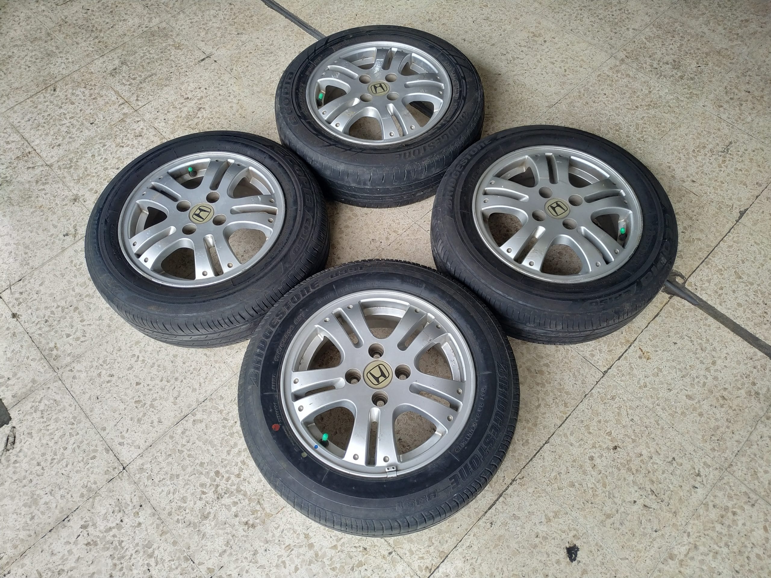 Dijual Paket Velg OEM Jazz idsi Ring 14 + Ban