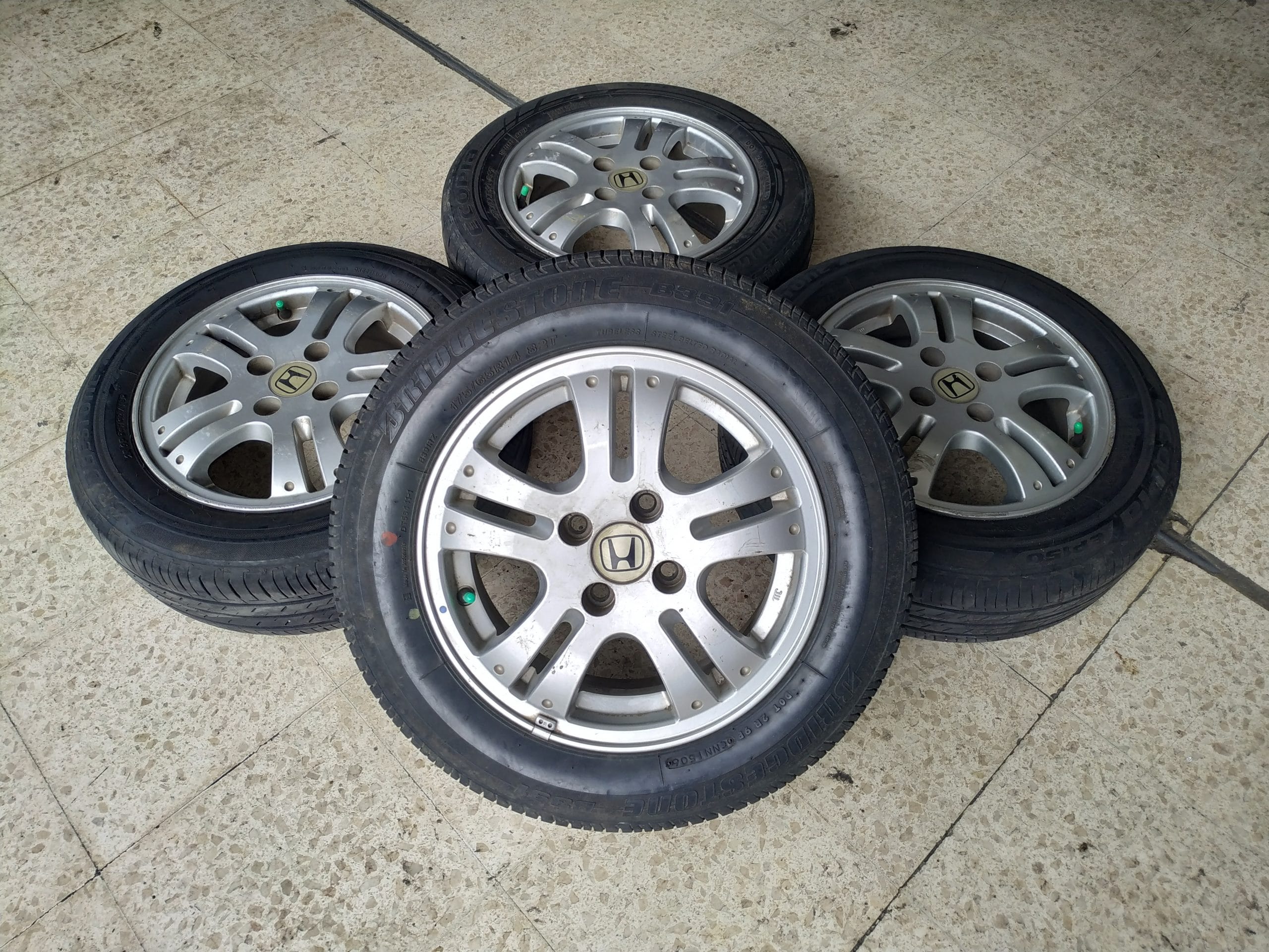 Dijual Paket Velg OEM Jazz idsi Ring 14 + Ban