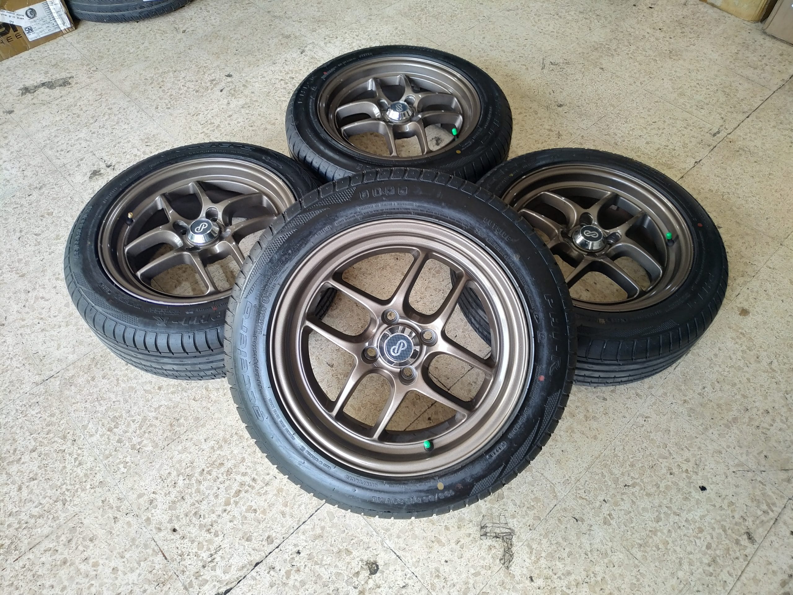 Dijual Paket Velg Enkei Tuning Ring 15 + Ban Accelera