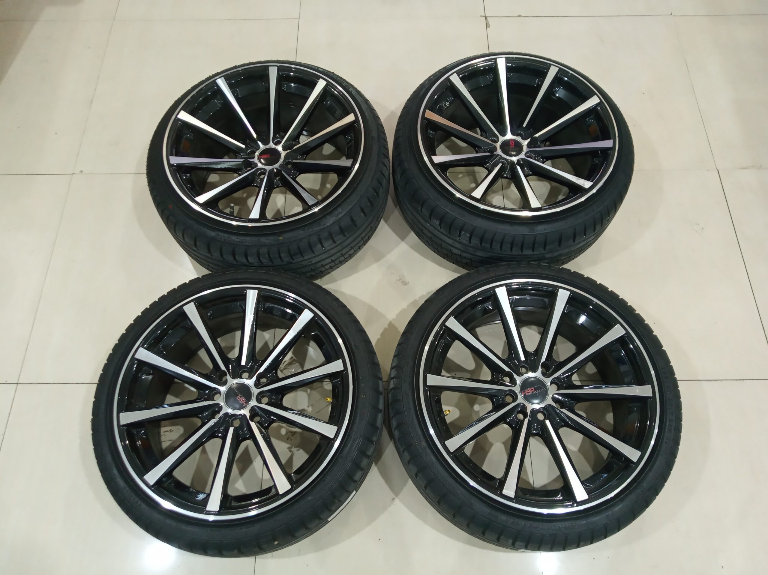 JUAL VELG SECOND HUSTLER R17+BAN 205/40/17 ACCELERA PHI