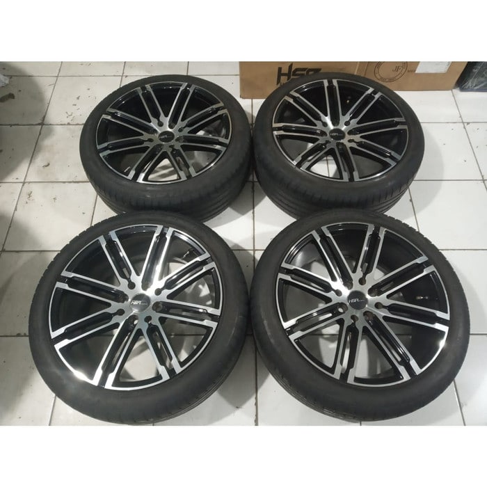 Velg Mobil Bekas PANTHEON R17X75 H8X100-114.3 ET38 Ban 215 45 R17