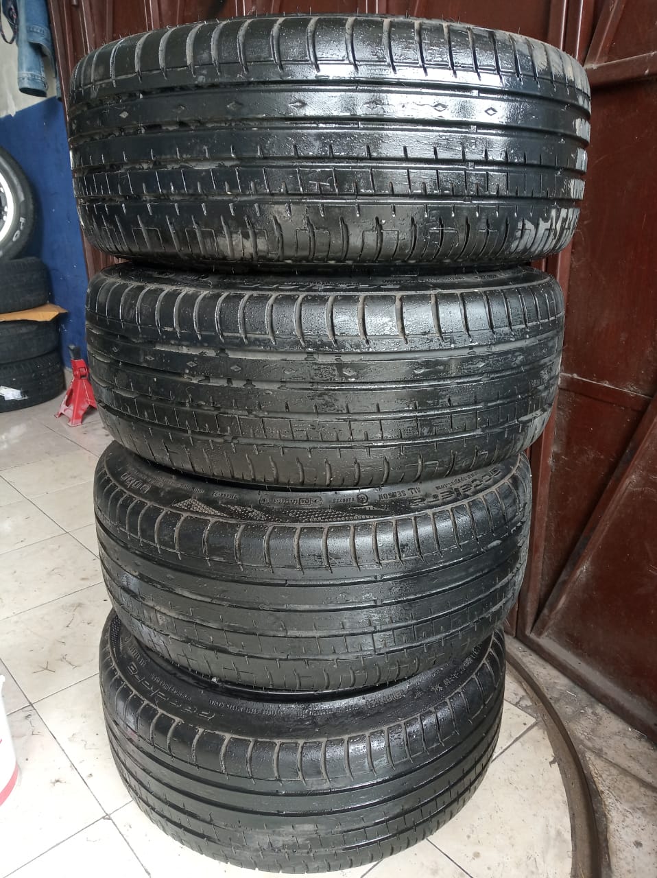 Jual Jual Veleg Racing mobil  adv 1 Ban  205 45 17 pcd 