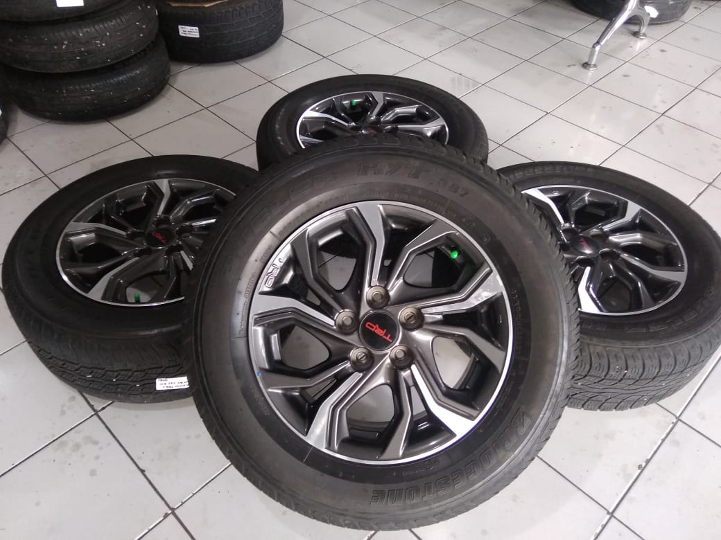 jual velg second ori rush trd ring 16 + ban 235/60