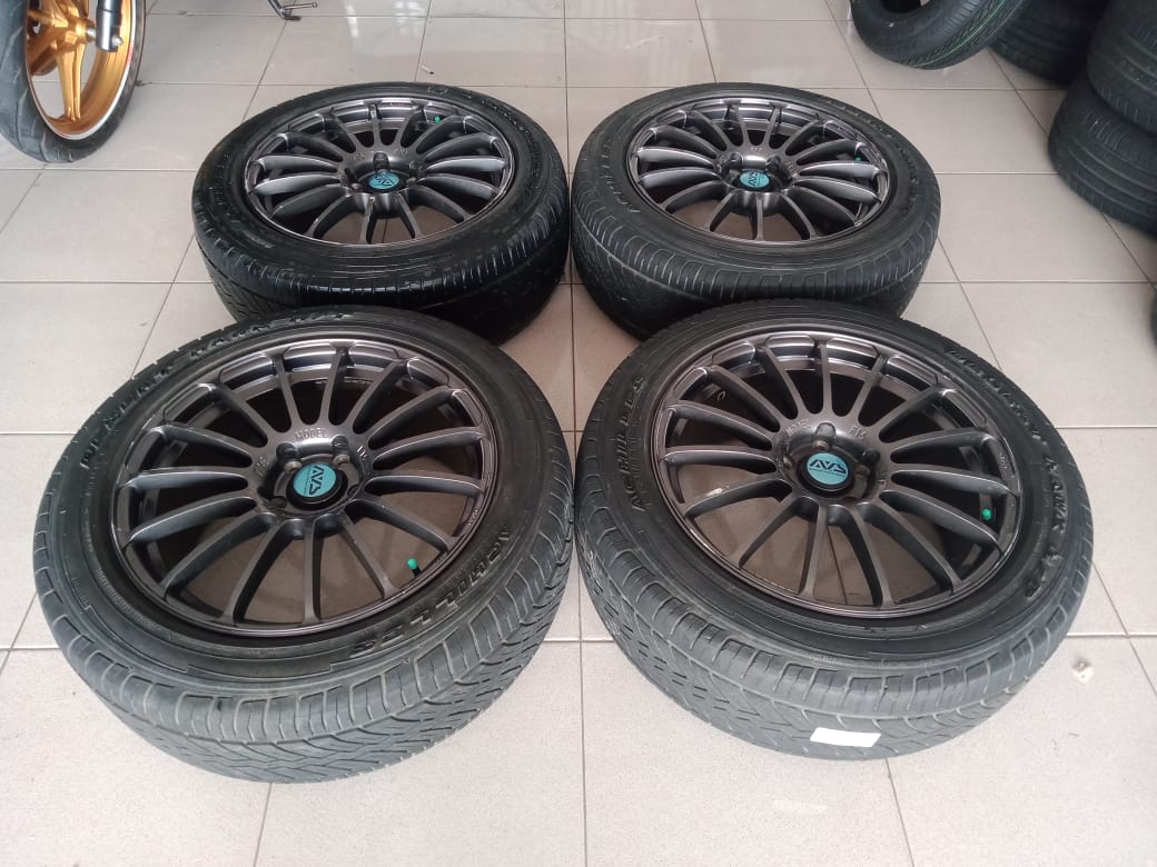 Velg bekas forget ring18x8 pcd5x114,3 ban pemanis