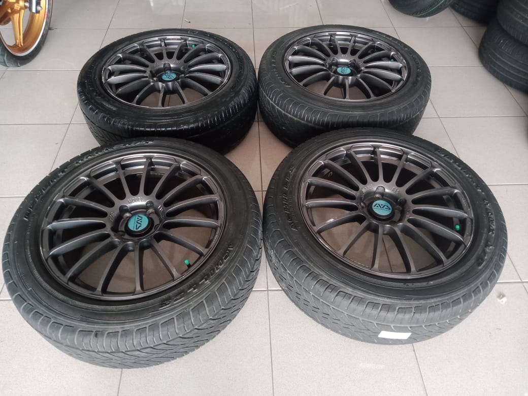 Velg bekas forget ring18x8 pcd5x114,3 ban pemanis