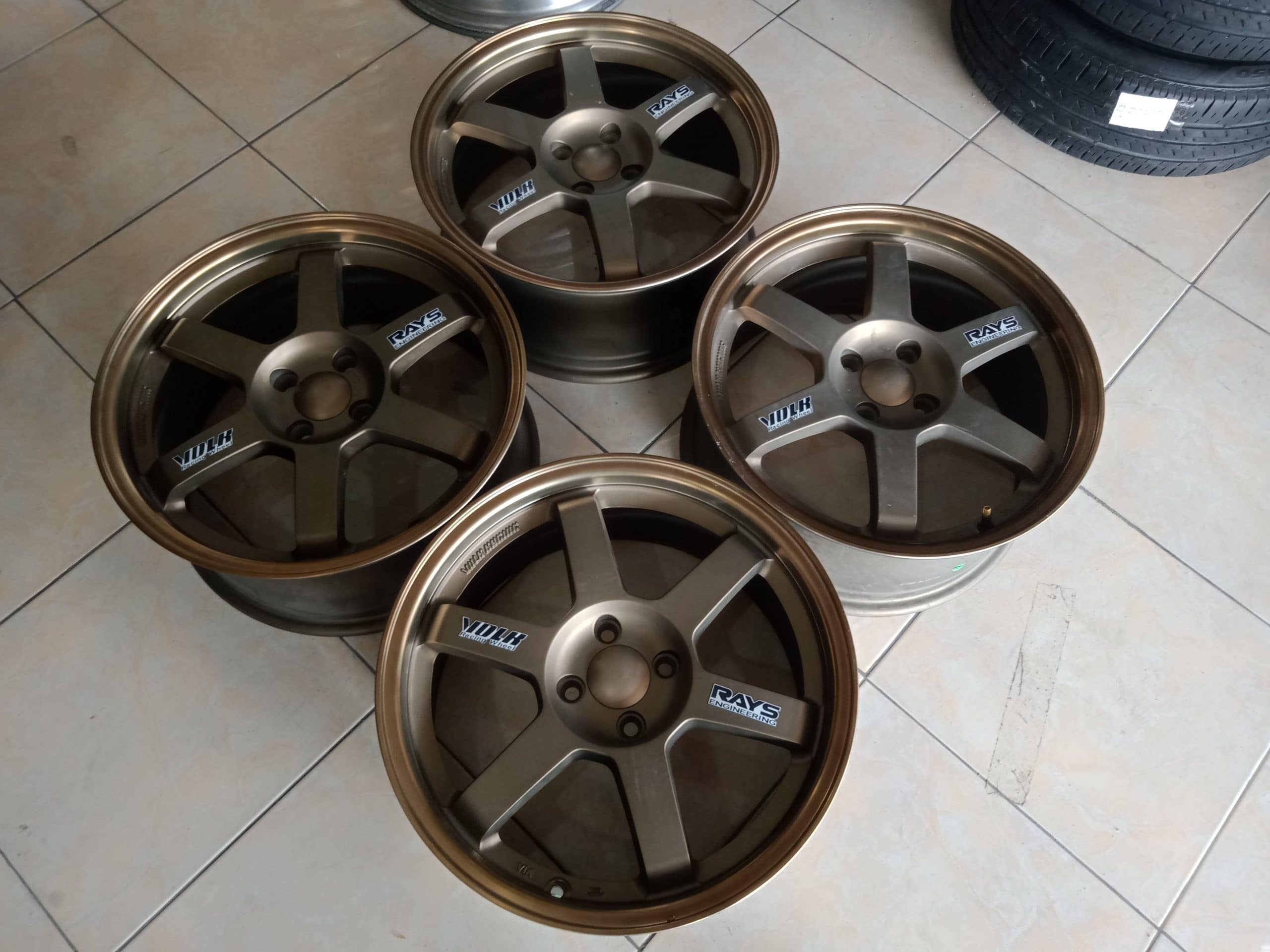 TE37 R17X7,5 4X100ET40BRONZE (70%