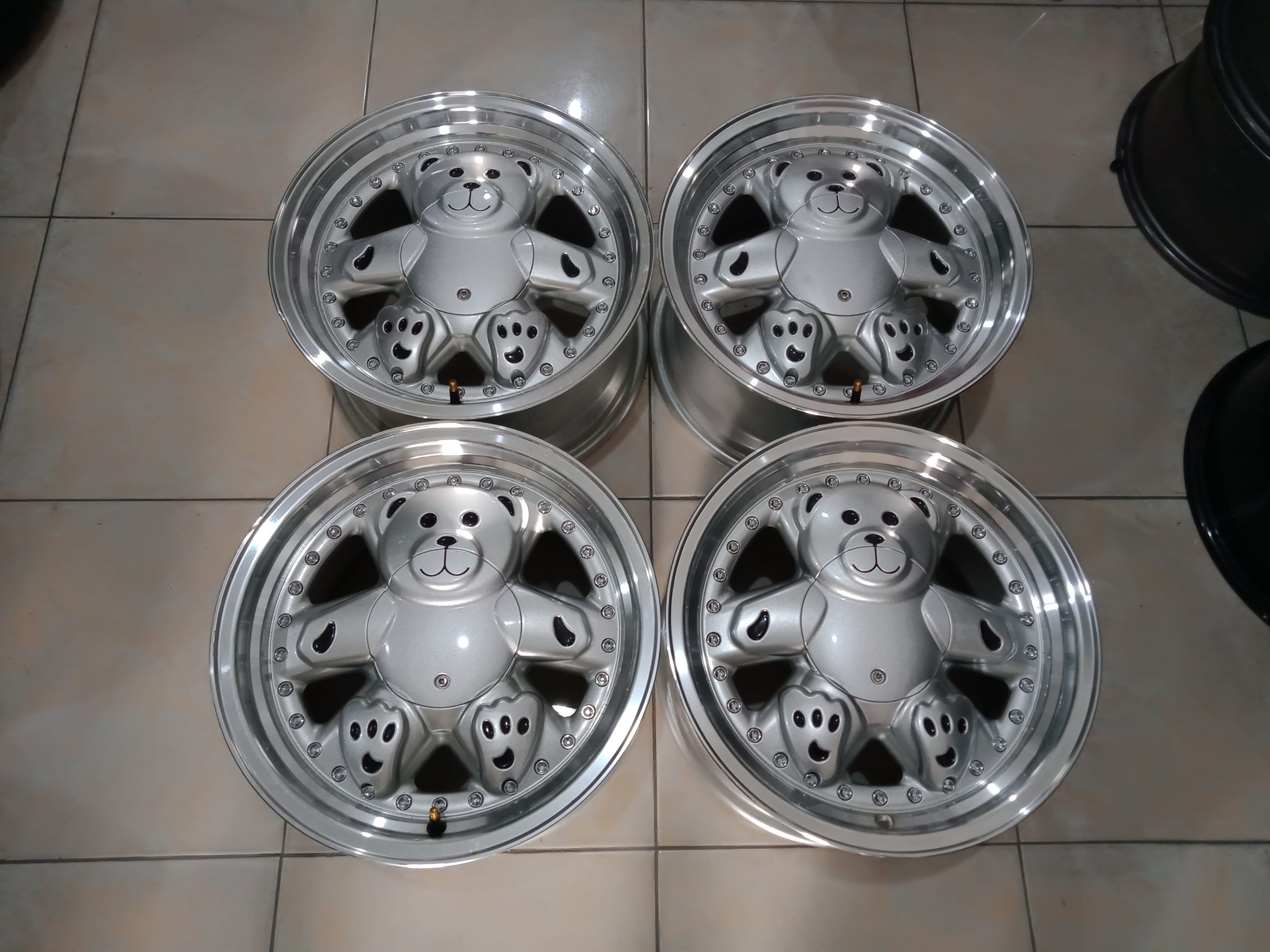 BEAR R15X8 8X100/114,3ET25S/P (70%)