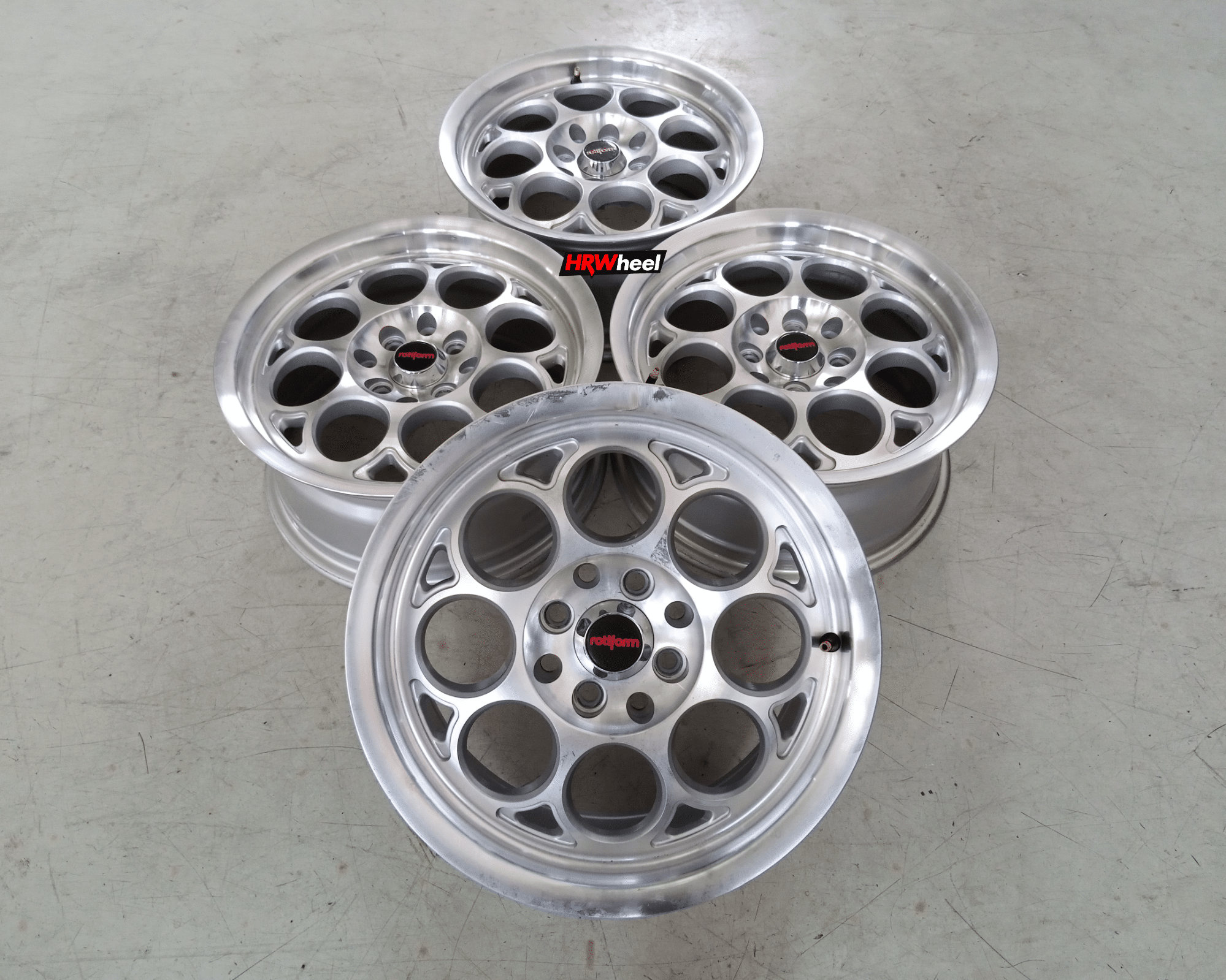 VELG BEKAS REP ROTIFORM RING 15×7 H:8×100/114,3 ET:38 SILVER POLISH