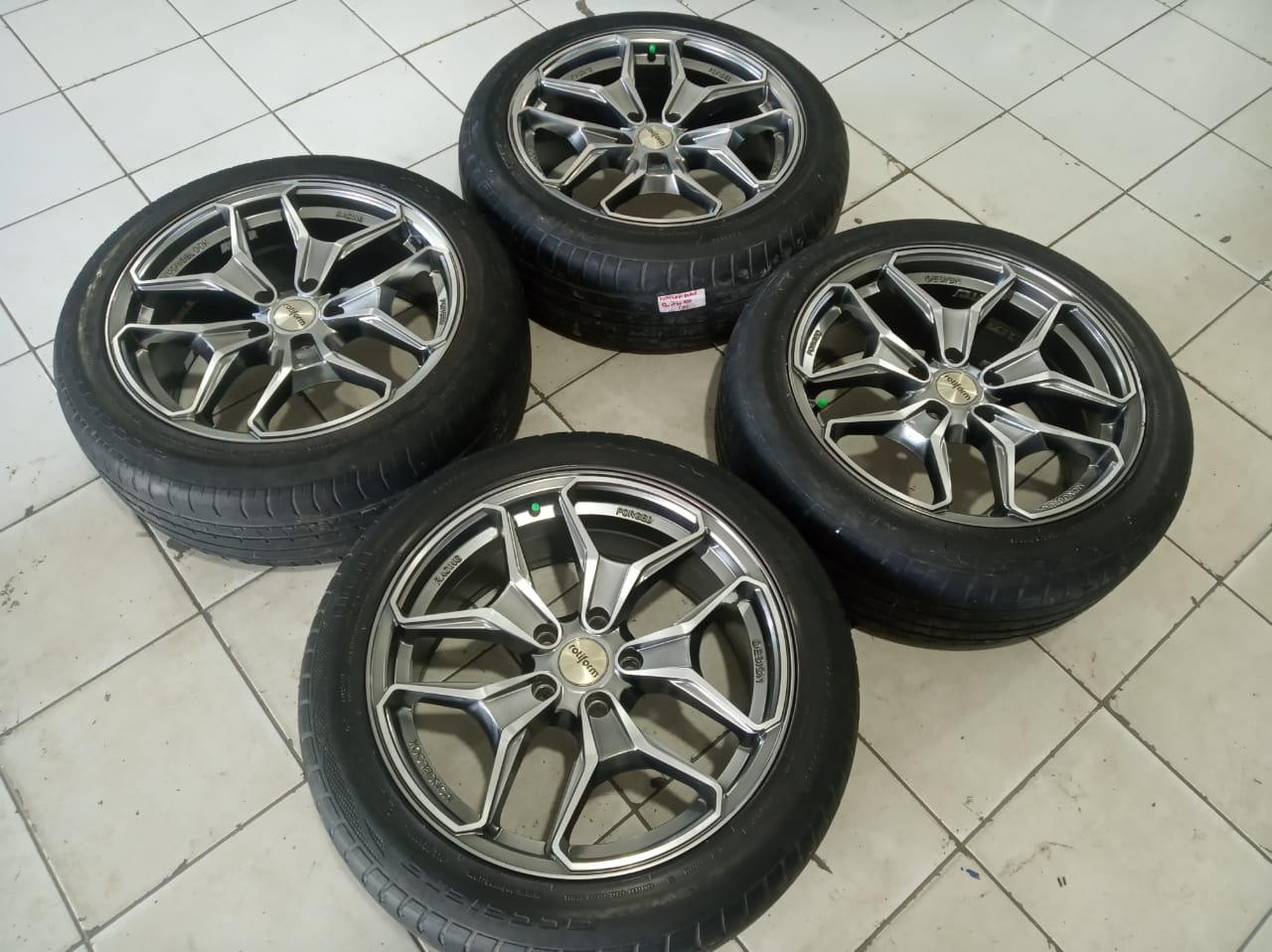Jual velg racing R18 rotiform untuk hrv x-pander juke inova terios rush