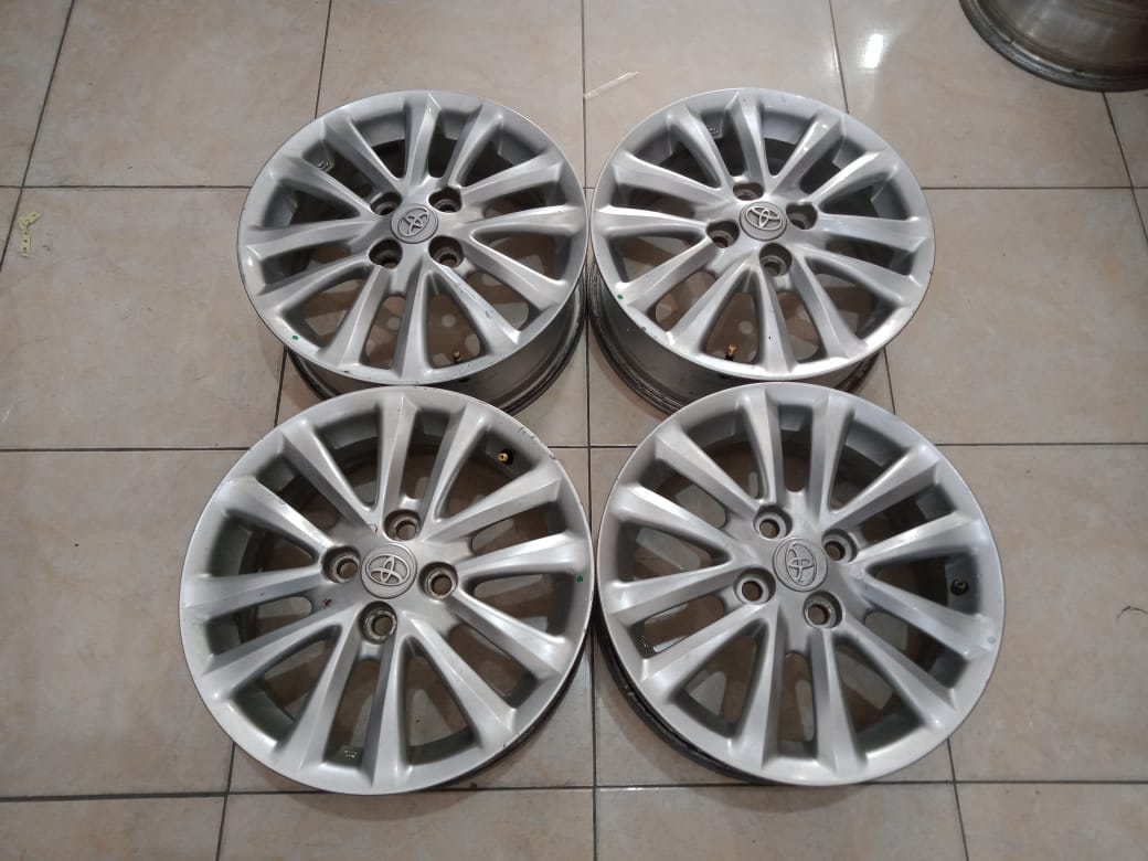 STD ETIOS R15X5,5 4X100ET45SILVER