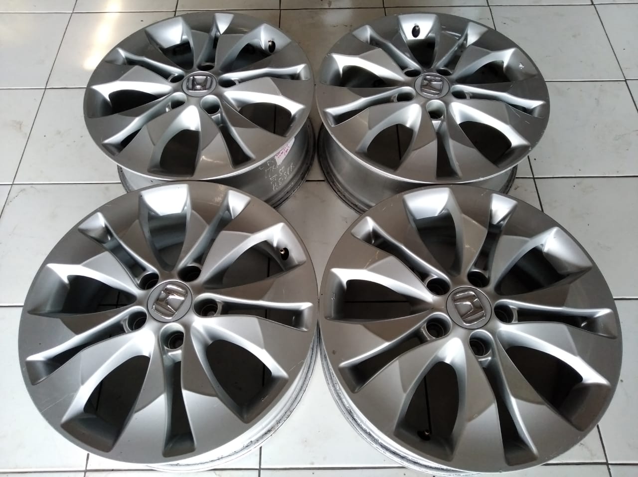 Velg second oem crv ring 17