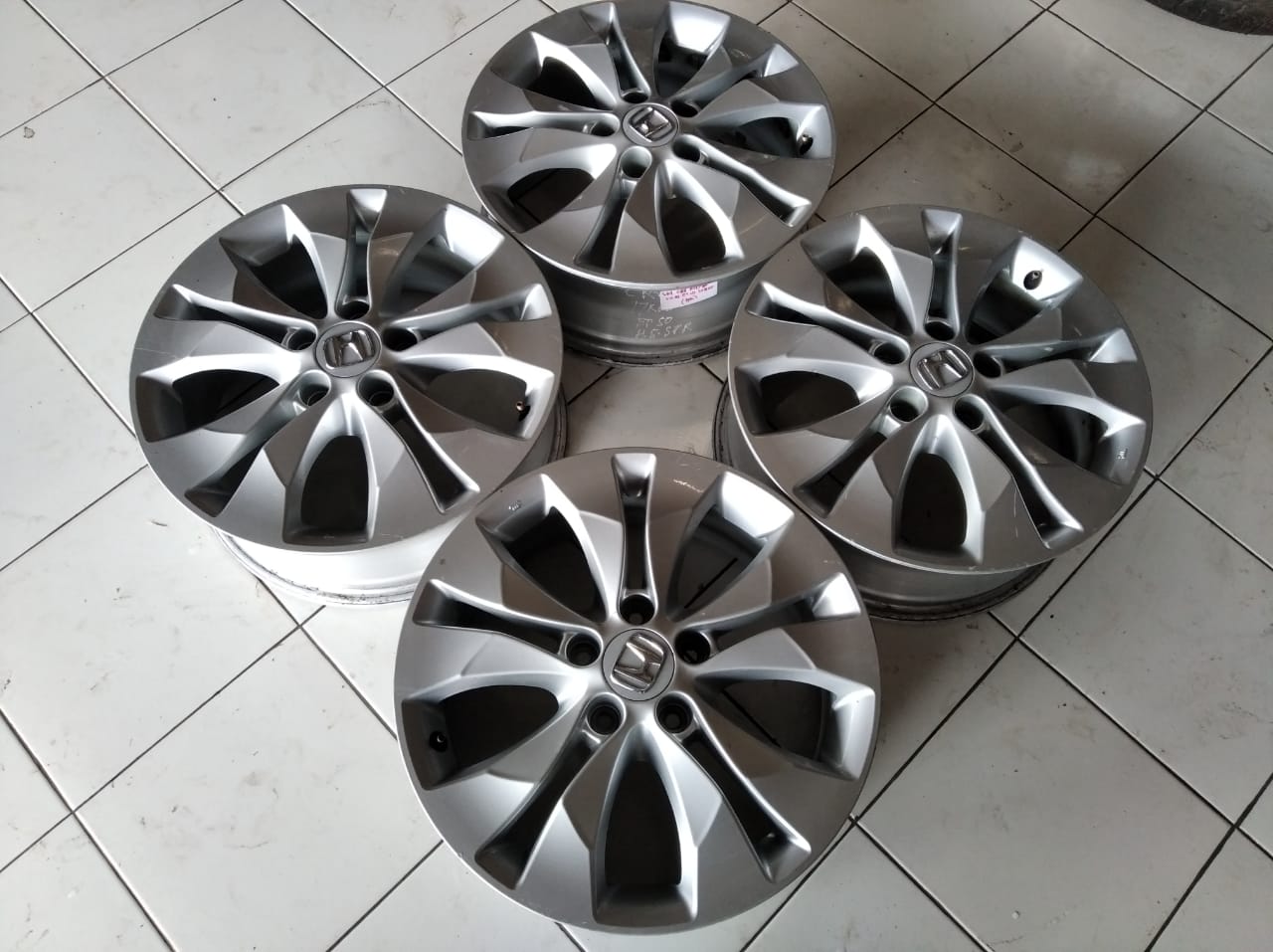 Velg second oem crv ring 17