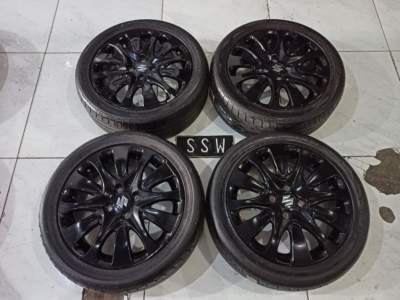 Velg OEM Baleno Hatchback R16