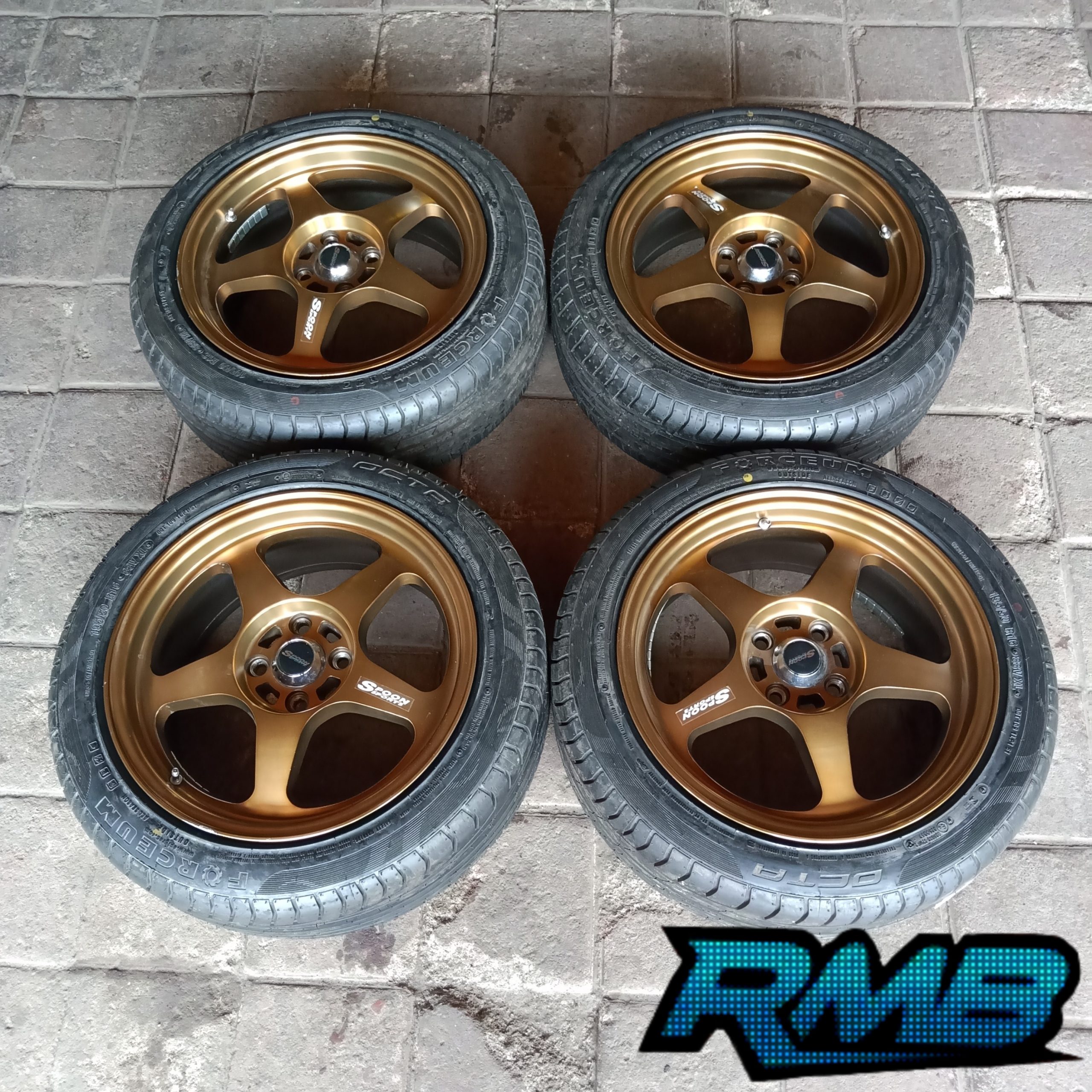 Beli Velg  Racing Spoon R16 Lubang 4x100 Plus Ban Forceum 