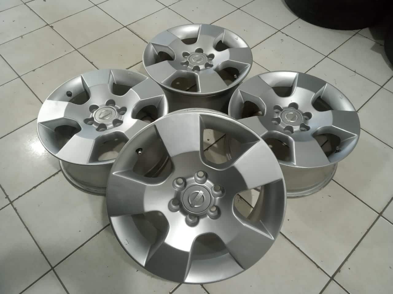 Jual velg Ring 16 untuk Nissan navara