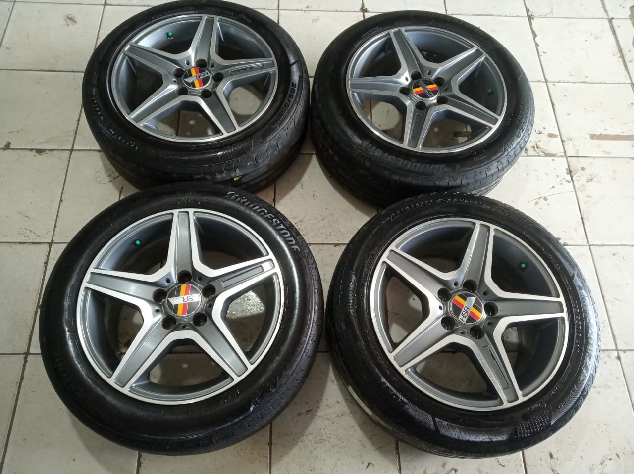 Velg racing model amg ring 16 untuk ertiga inova luxio grand max