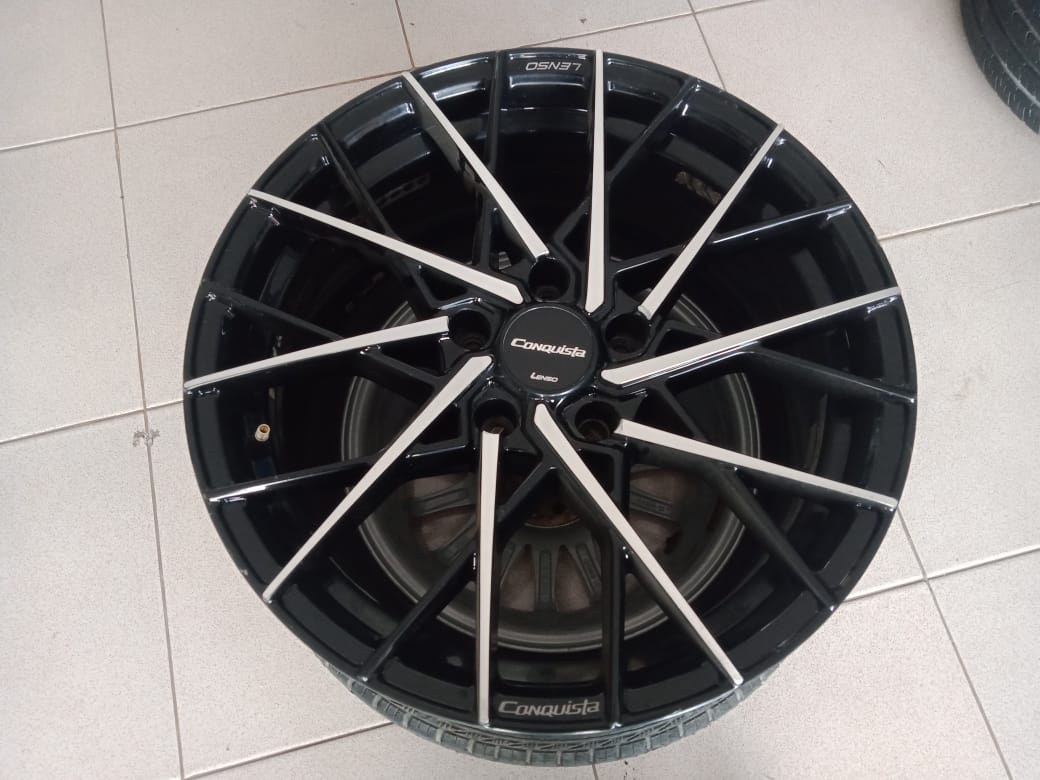 VELG RACING LENSO R17X7,5 PCD5X114,3 ET38 BLACK POLISH