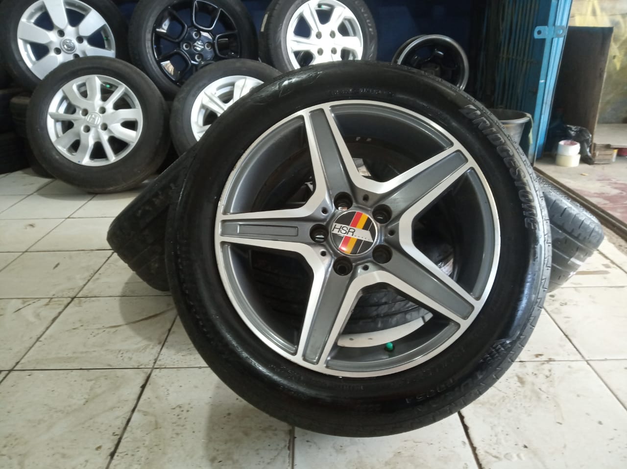 Velg racing model amg ring 16 untuk ertiga inova luxio grand max