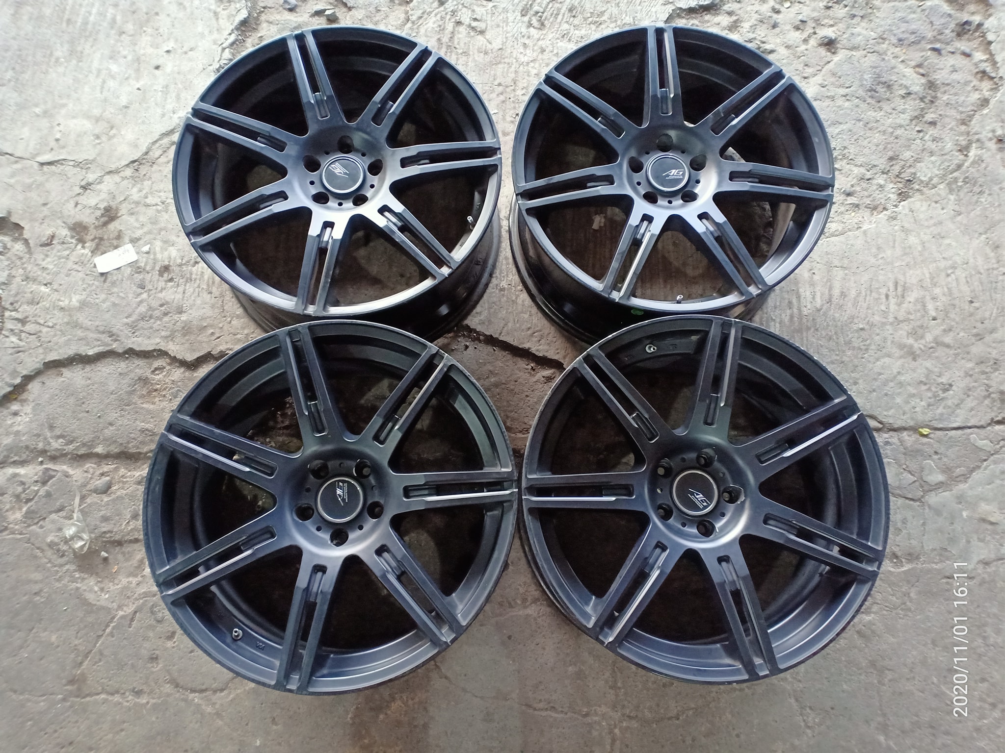 VELEG ADVANTI R20X8,5/9,5 PCD 5X114,3 ET 45/42 (CAMRY,CRV,JUKE,HRV)