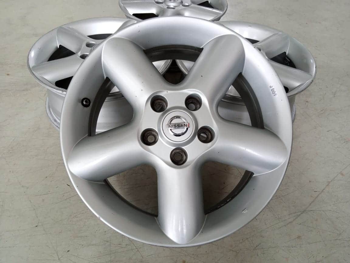 Velg Bekas Nissan X-Trail Ring 16×6,5 H:5×114,3 ET:40 Silver