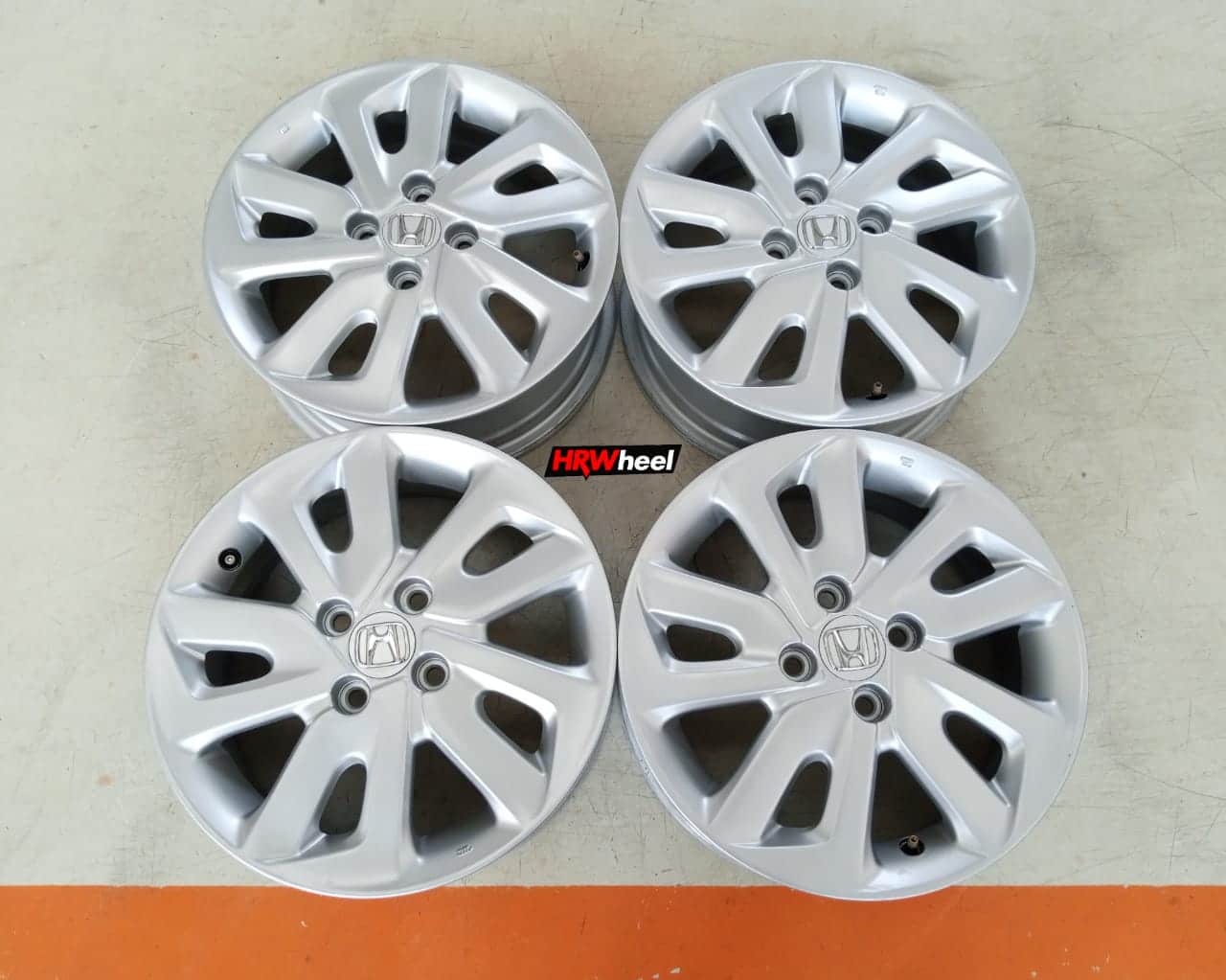 Velg Bekas Oem Honda Mobilio Ring 15×5,5 ET:53 H:4×100 Silver