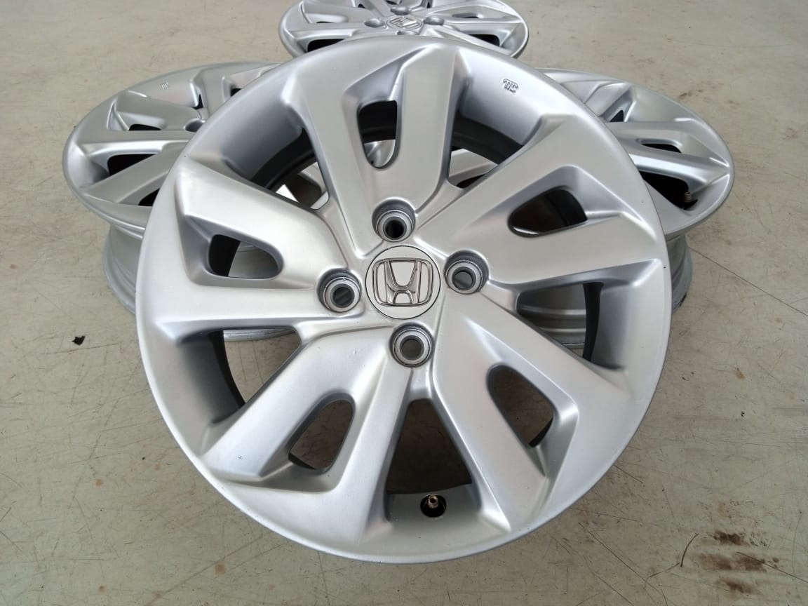 Velg Bekas Oem Honda Mobilio Ring 15×5,5 ET:53 H:4×100 Silver