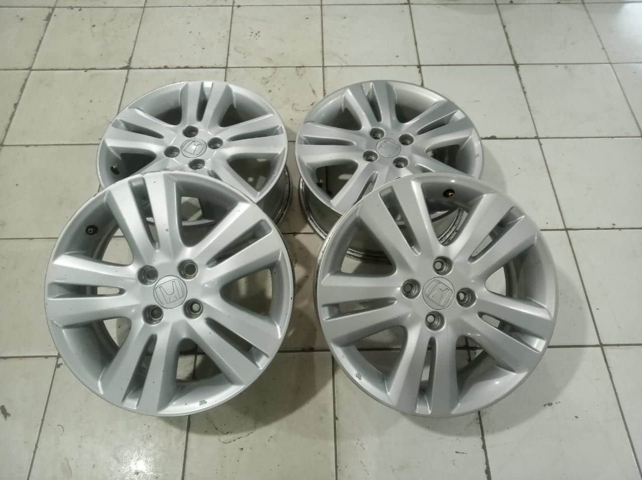 Jual Velg oem mobil jazz R16 bisa untuk freed brio mobilio 