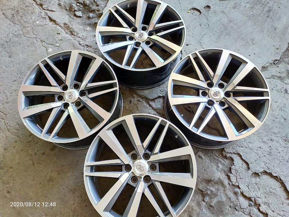 2nd LIKE NEW REP. FORTUNER VRZ R22X9 PCD 6X139,7 ET25 {FORTUNER,HILUX}