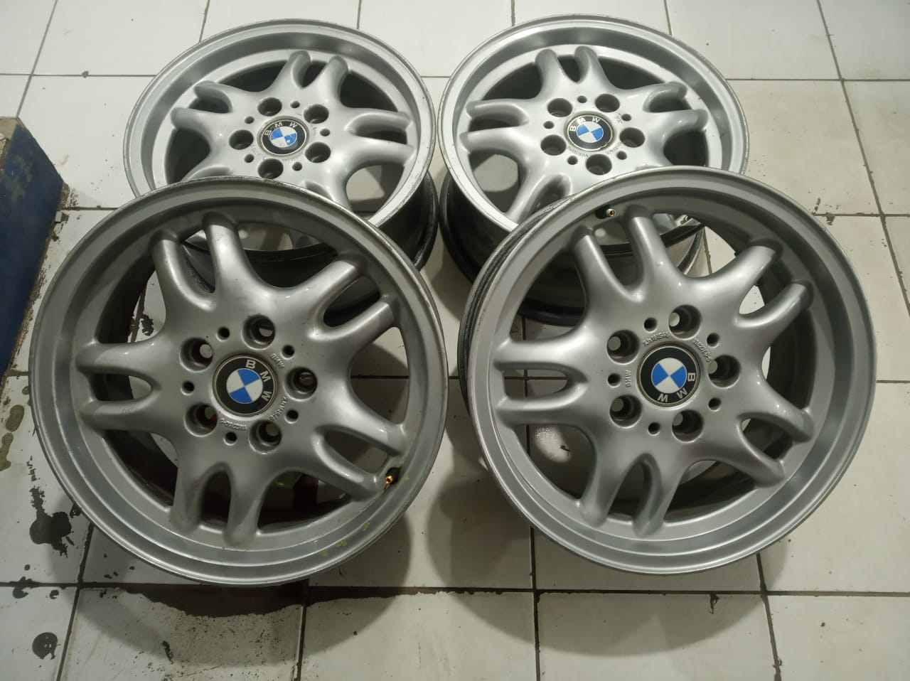 Velg mobil racing bmw ring 16 Hole 5×120 et35 silver