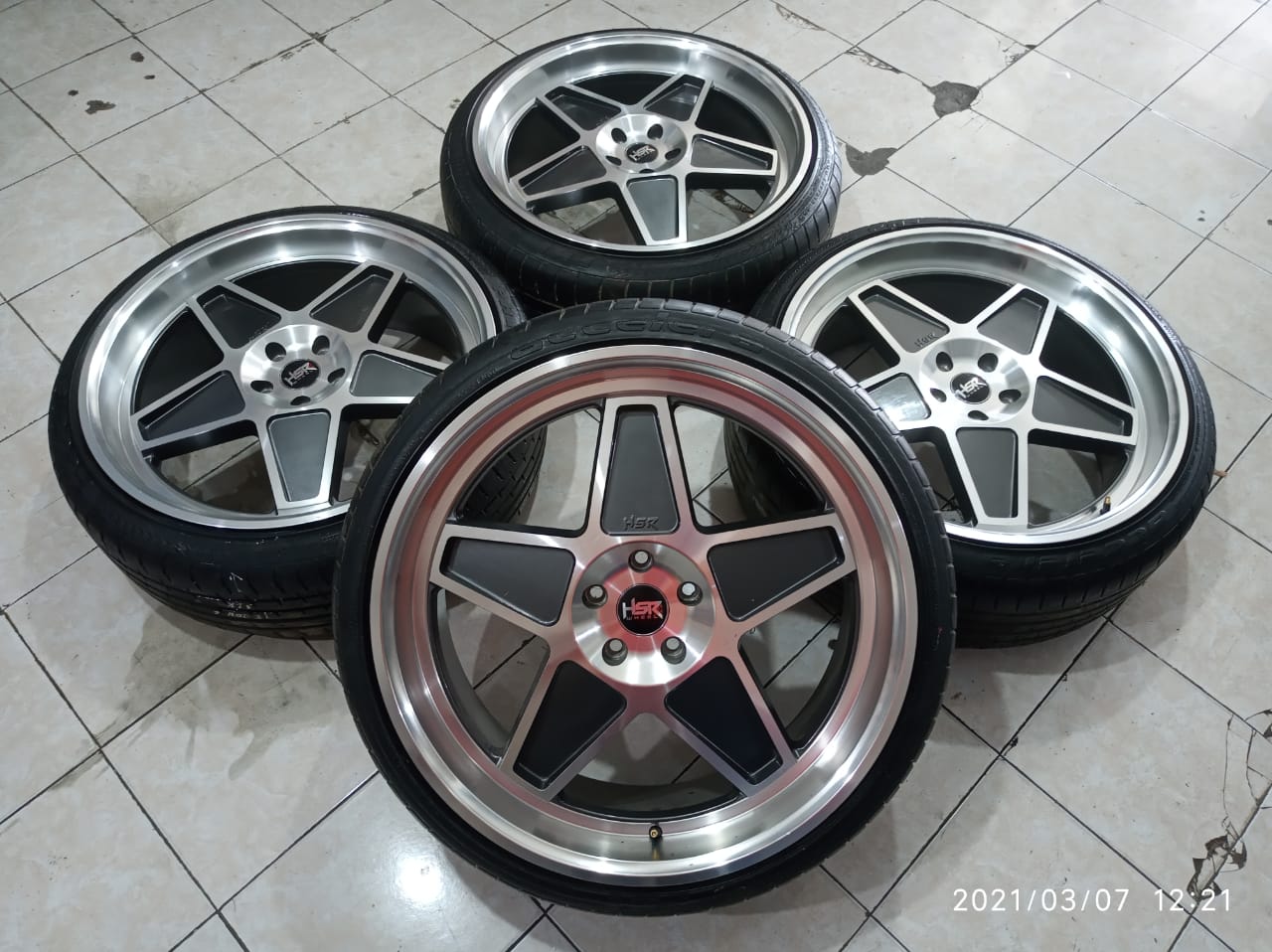 velg seken murah berkualitas ring 22×9 et 35 seken murah plus ban