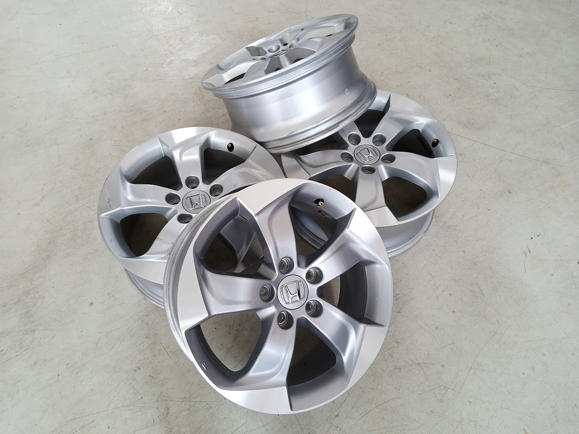 Velg Bekas Oem Honda HR-V Ring 17×7 ET:55 Pcd:5×114,3 Silver Polish