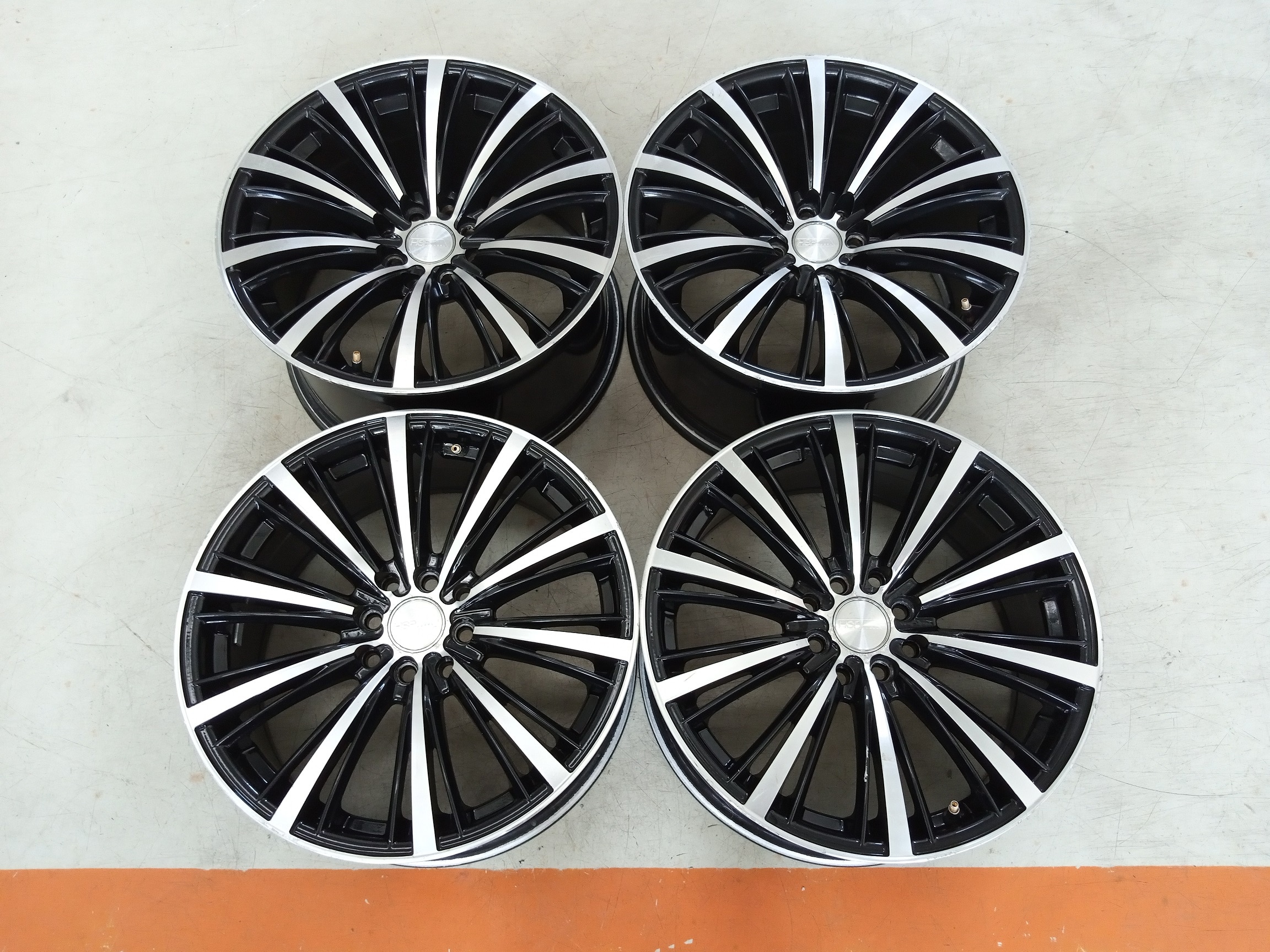 Velg Bekas Racing HSR Type Quick Ring 17 Buat Livina,Xenia,Avanza,Mobilio