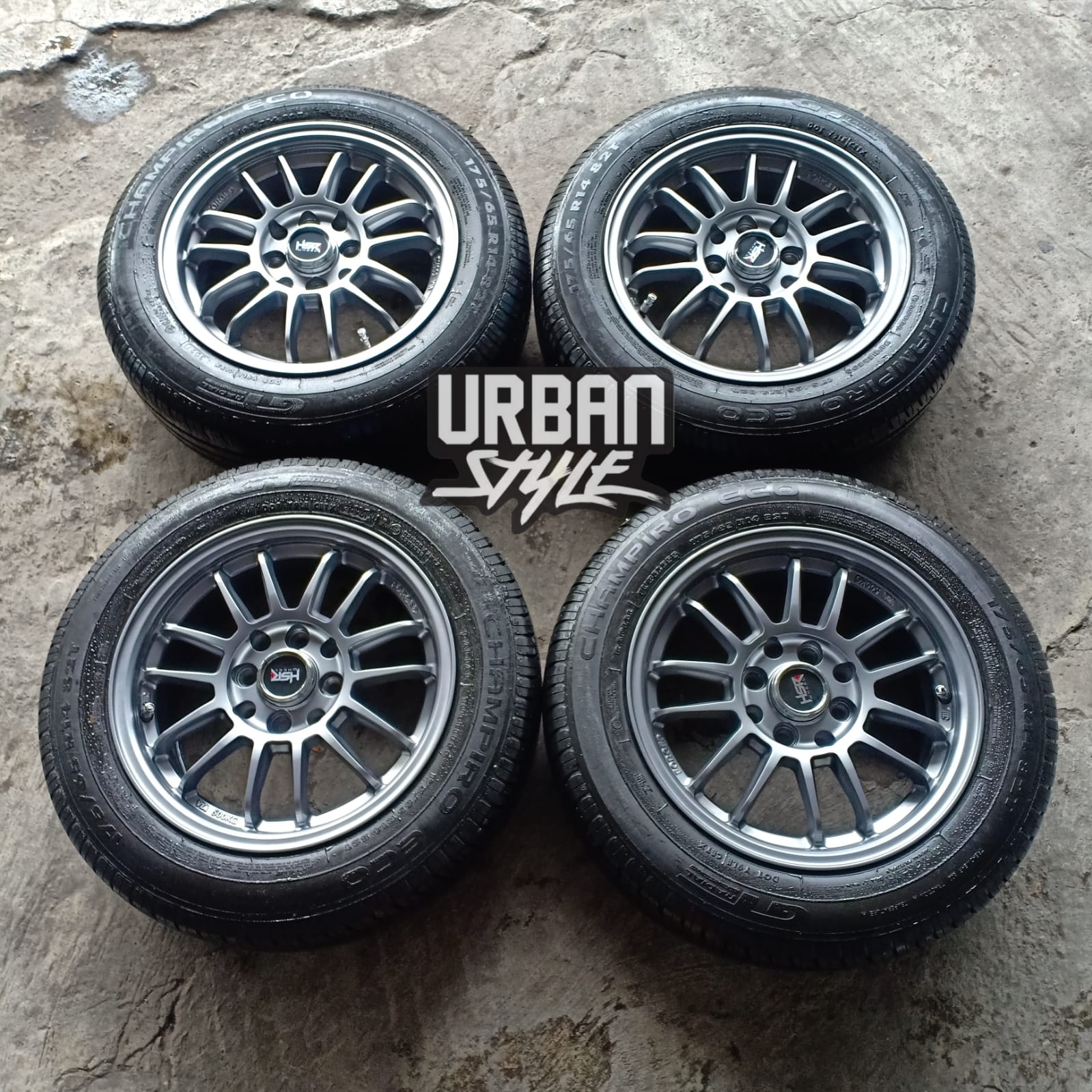 Velg Bekas HSR Revo / Re30 Ring 14×6 Pcd4x100/114 + Ban Gt Radial  175/65 R14 95%