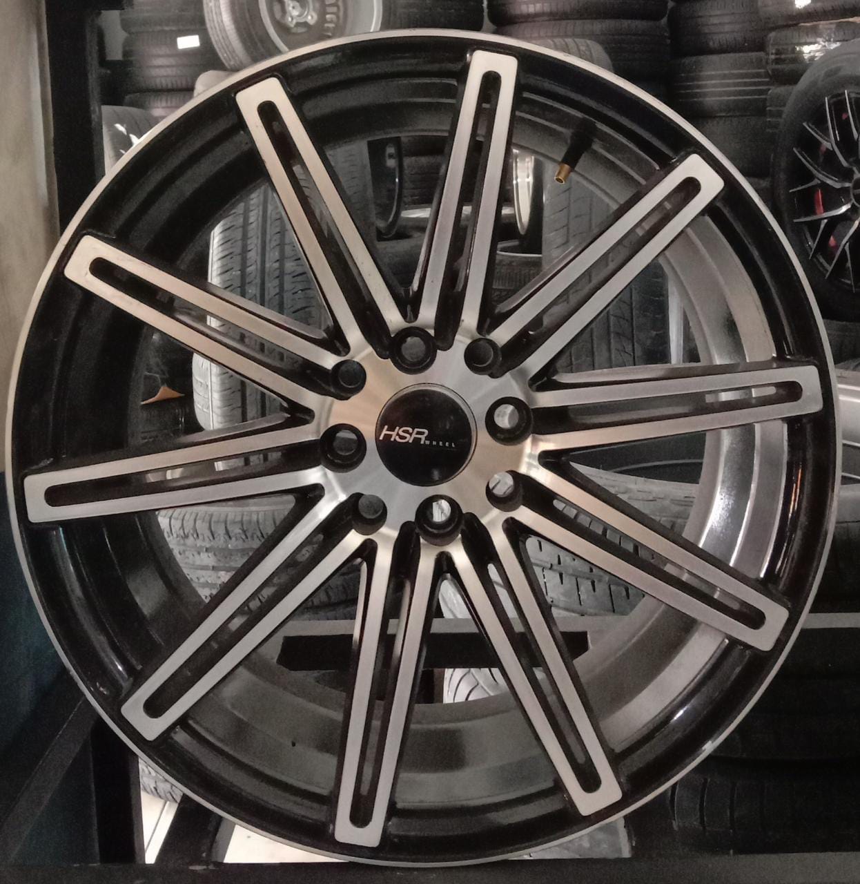 VELG MOBIL RACING BEKAS VOSSEN RING 17 LEBAR 7,5 PCD 4X100,114,3 ET40