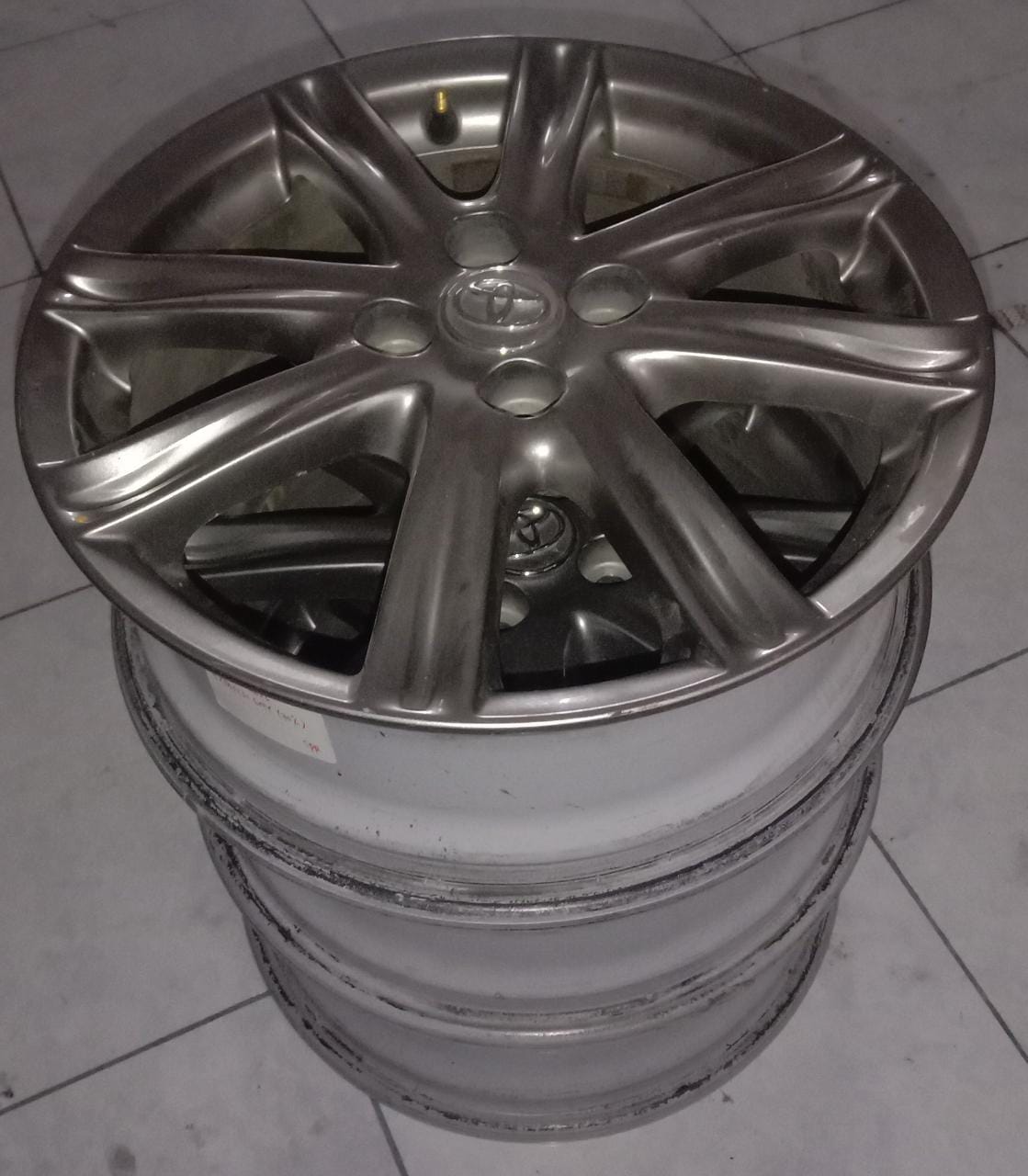 Velg YARIS STD R16X6 4X100 ET51 GREY