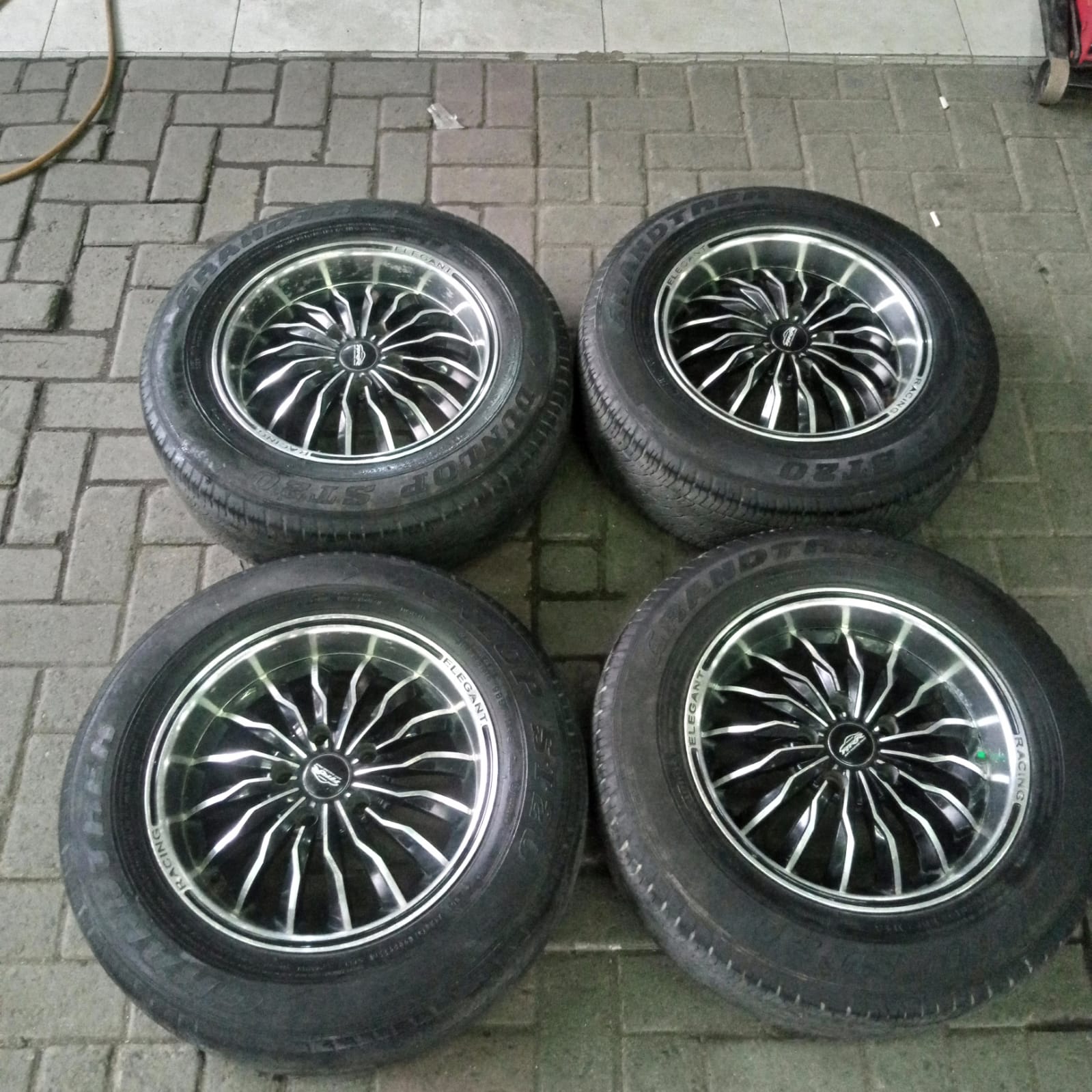 VELG MOBIL BEKAS RACING ARR RING 16 LEBAR 6,5 PCD 8X100/114,3 + DUNLOP 215 65 R16