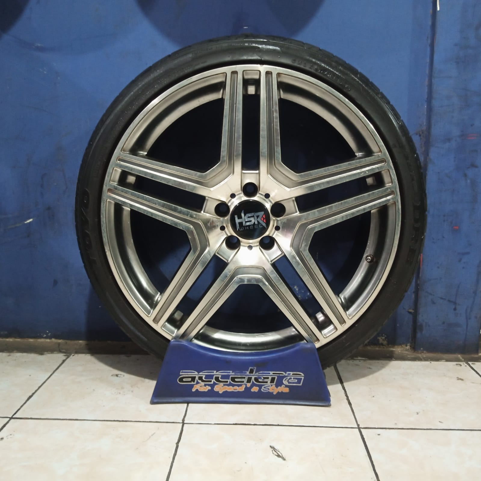 VELG MOBIL BEKAS AMG RING 20 LEBAR 8,5 PCD 5X112 ET40 (70%)