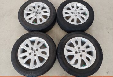 Velg Mobil Seken Standar Honda Mobilio Ring 15 + Ban 185 65 R15