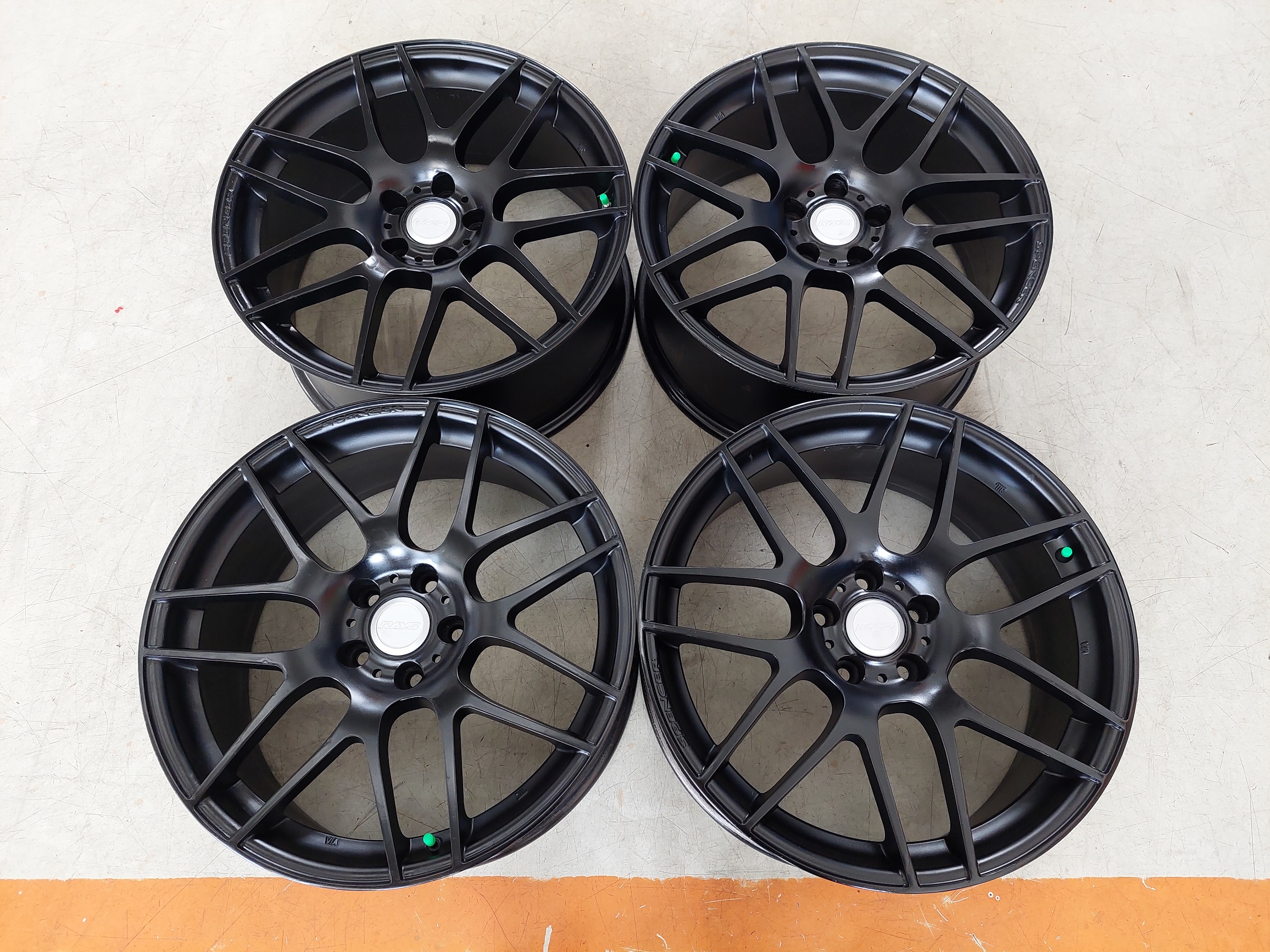 Velg Mobil Racing Seken HRE Ring 19 Lebar 8,5 inc Rata Baut 5 x 114,3 ET 35 Black