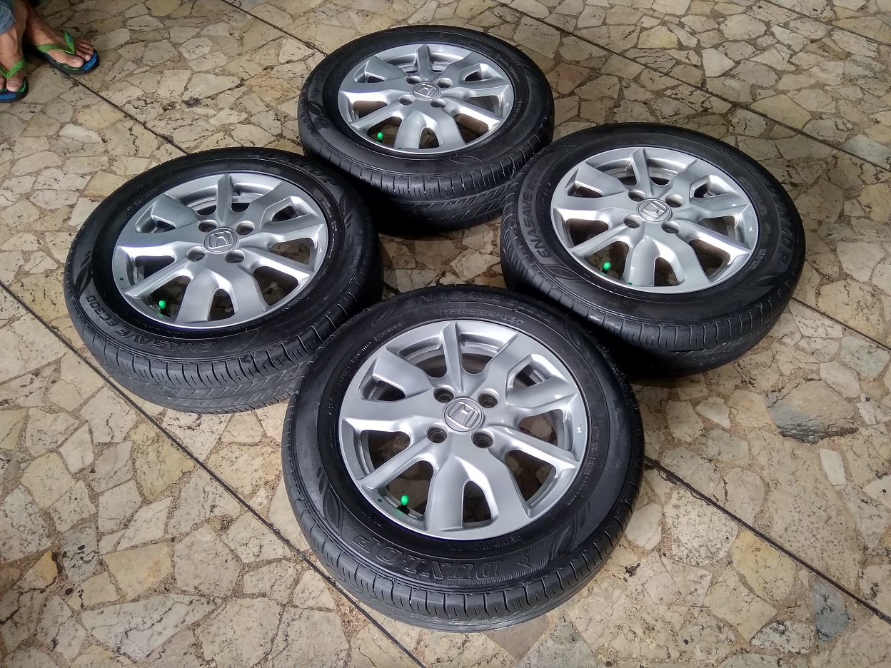 VELG MOBIL ORI NEW BRIO RING 14 LEBAR 5 PCD 4×100 + BAN (4pcs)