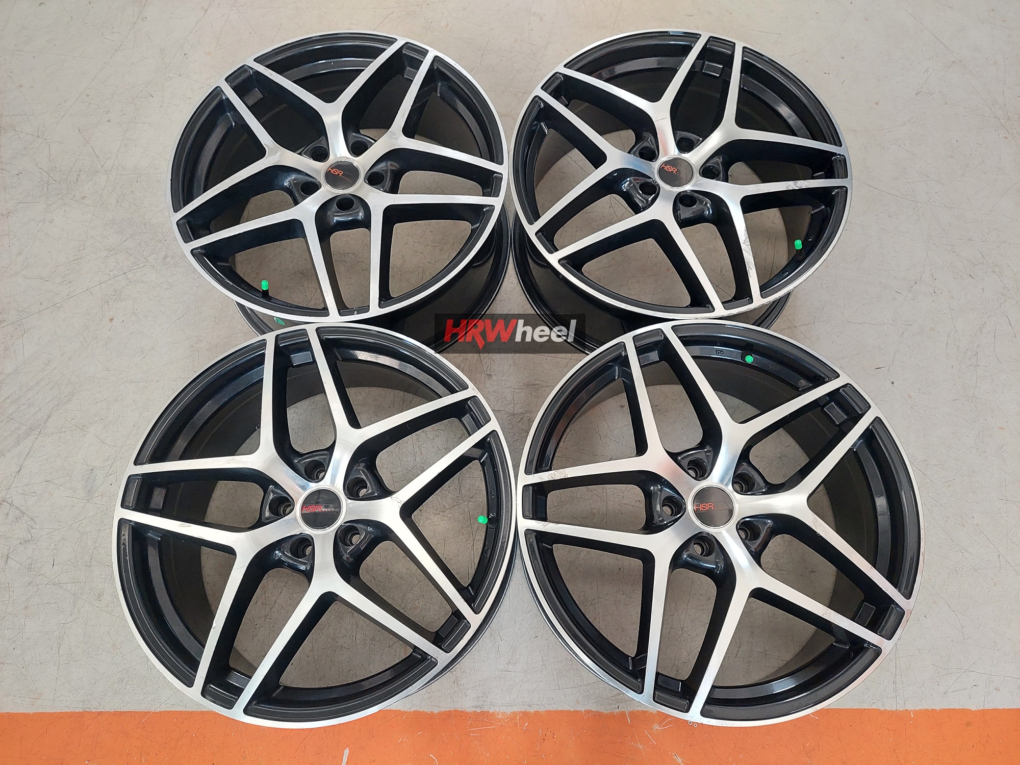 Velg Mobil Bekas Ring 20 Untuk Accord CRV HRV Captiva HSR Wurzburg CF