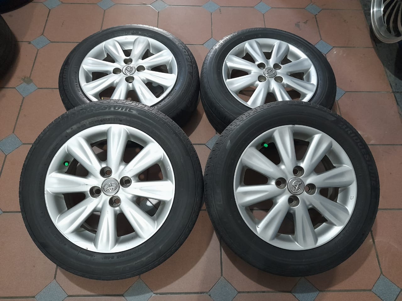 velg seken bekas mobil yaris ring 15×5 pcd 4×100 seken bekas murah plus ban