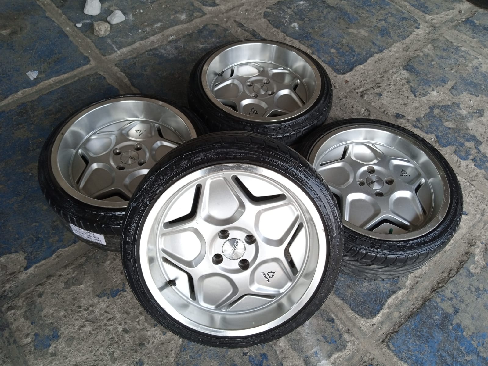 velg seken bekas hsr ring 17×75 85 pcd 4×100 seken bekas murah berkualitas