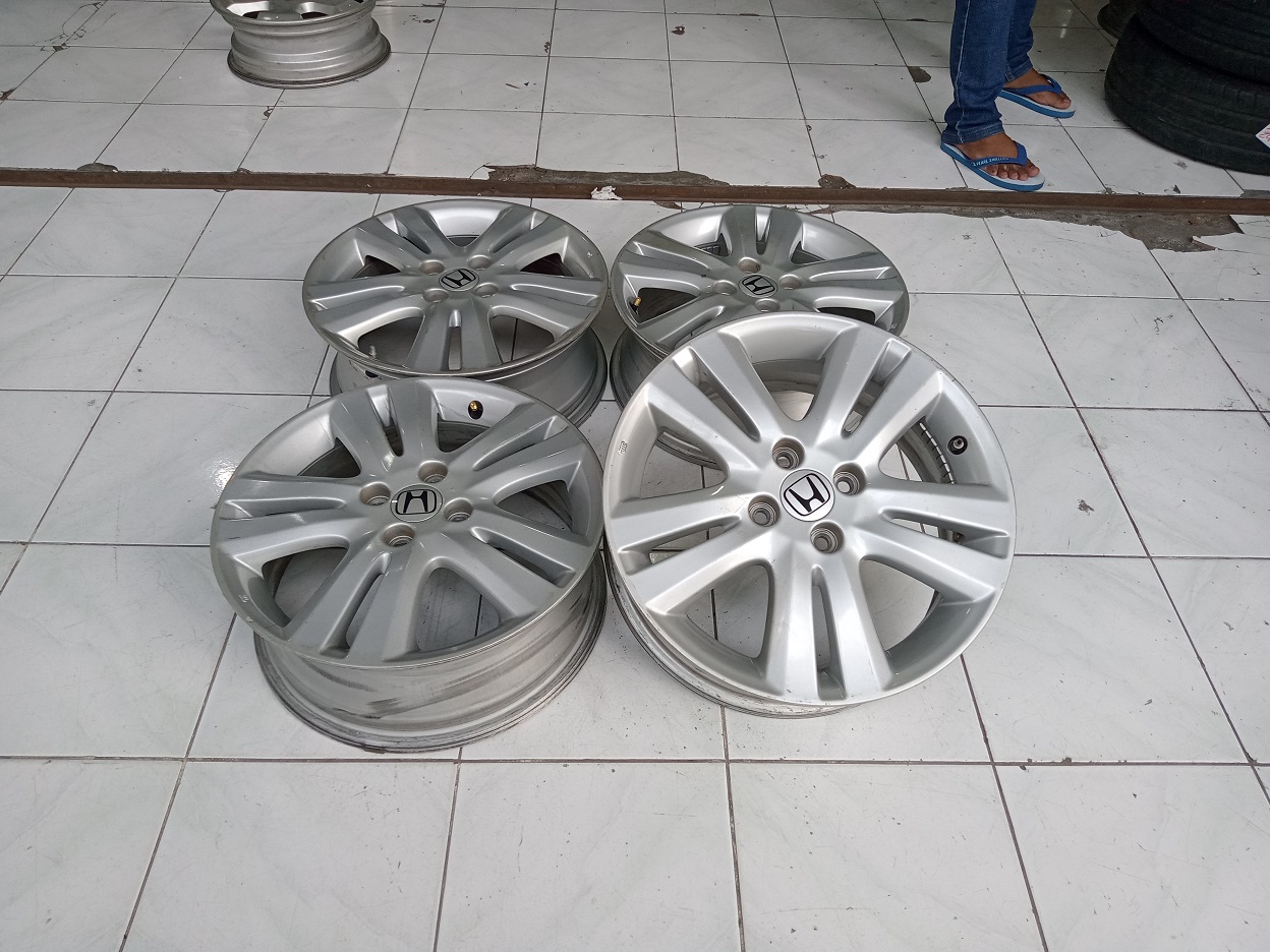 VELG MOBIL BEKAS MURAH HONDA JAZZ RING 16 LEBAR 6 ET53 PCD 4×100 SURABAYA